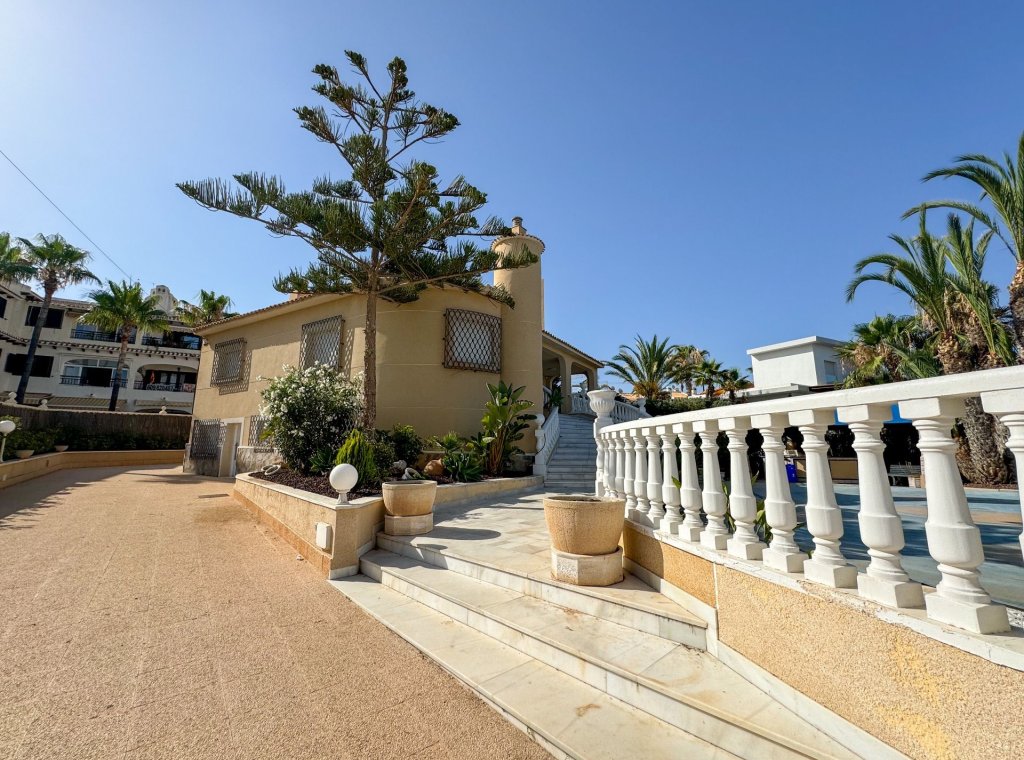 Арендовать - Villa - Orihuela Costa