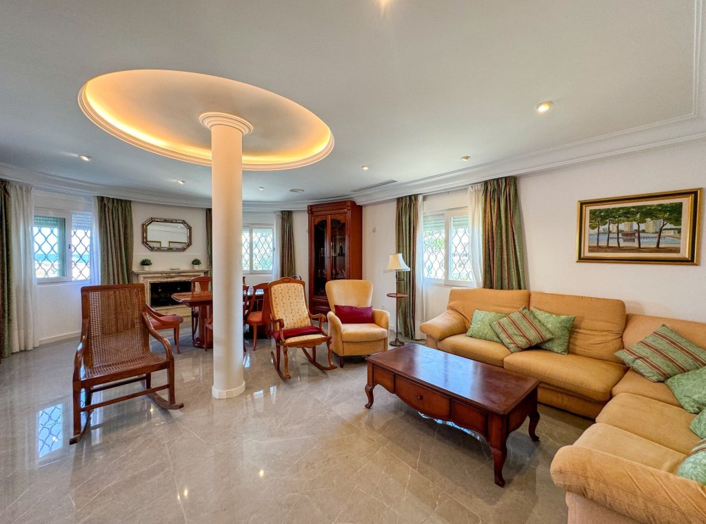 Арендовать - Villa - Orihuela Costa