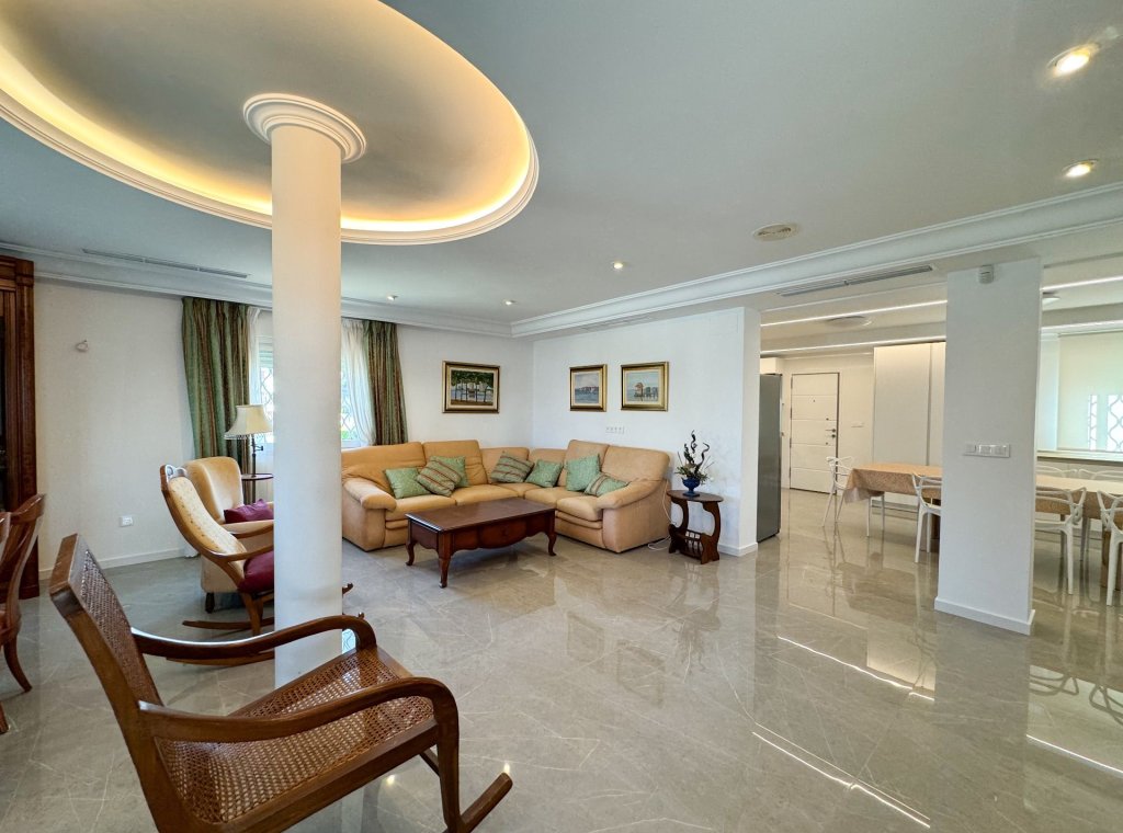 Арендовать - Villa - Orihuela Costa