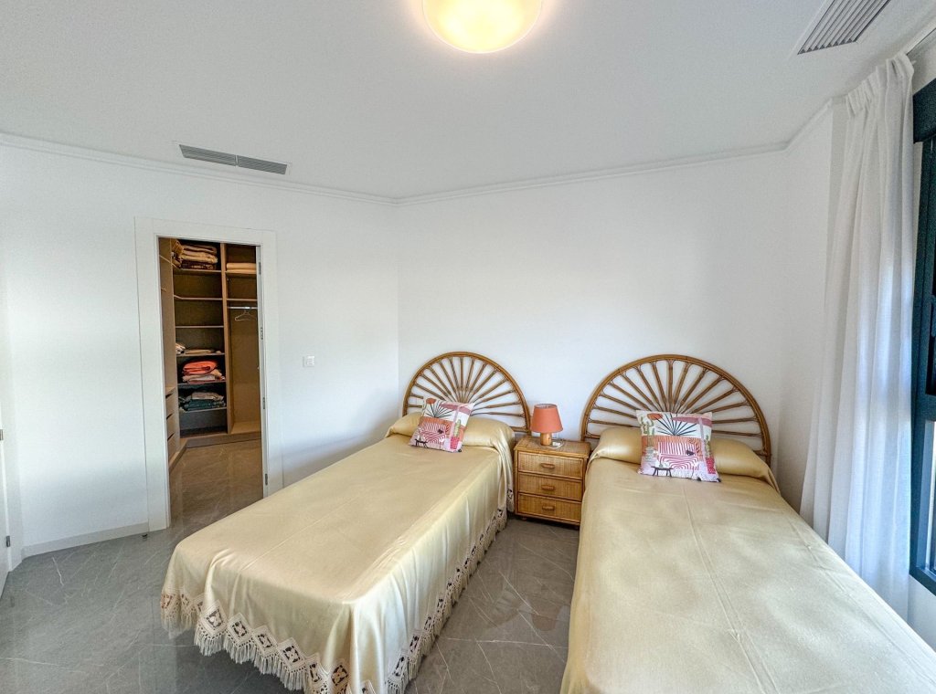 Арендовать - Villa - Orihuela Costa