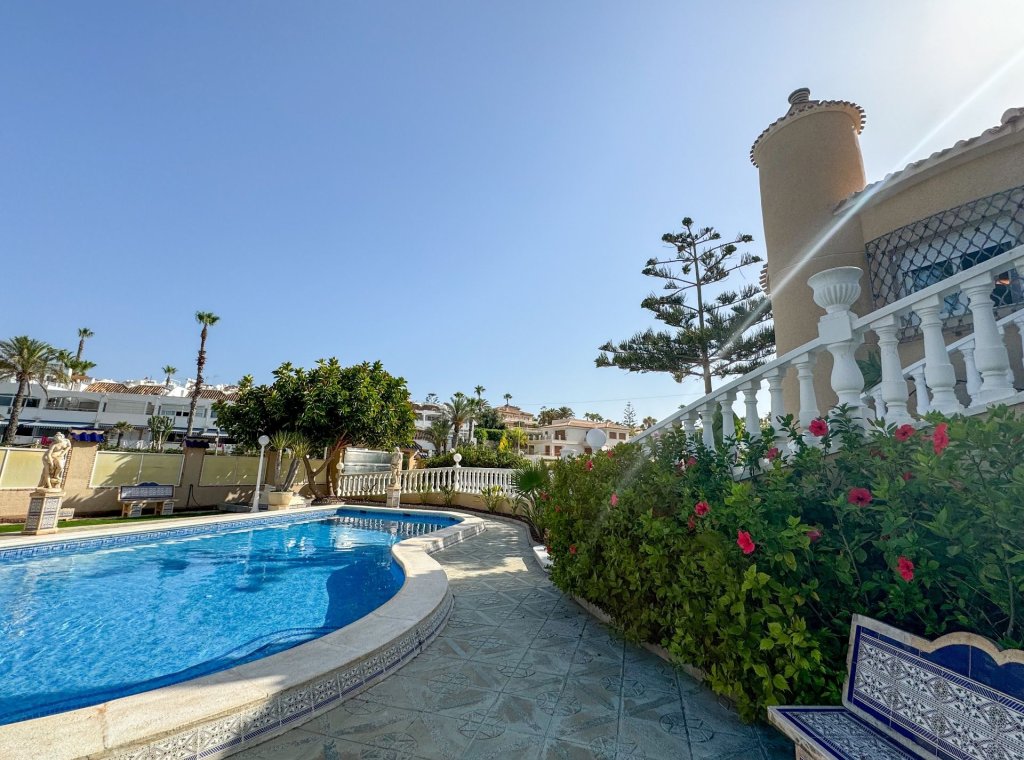 Арендовать - Villa - Orihuela Costa