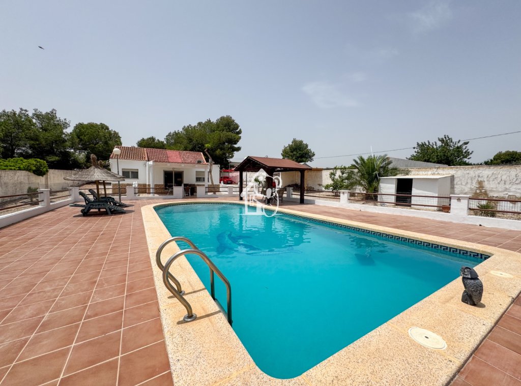 Арендовать - Villa - Pilar de la Horadada - Pinar de Campoverde