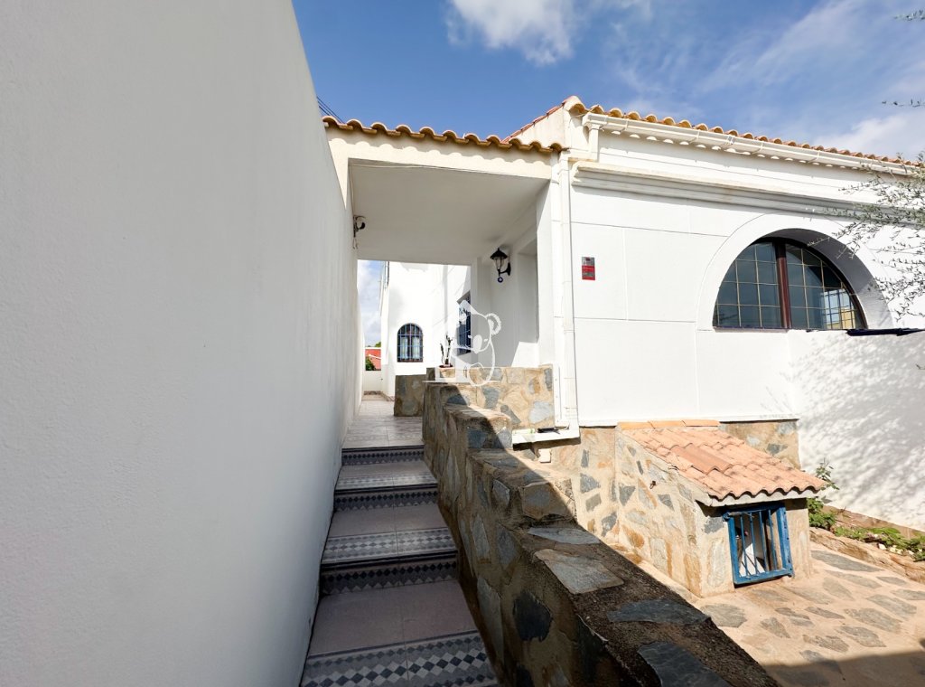 Арендовать - Villa - Torrevieja - La Siesta - El Salado -  Torreta