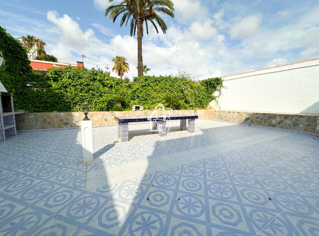 Арендовать - Villa - Torrevieja - La Siesta - El Salado -  Torreta