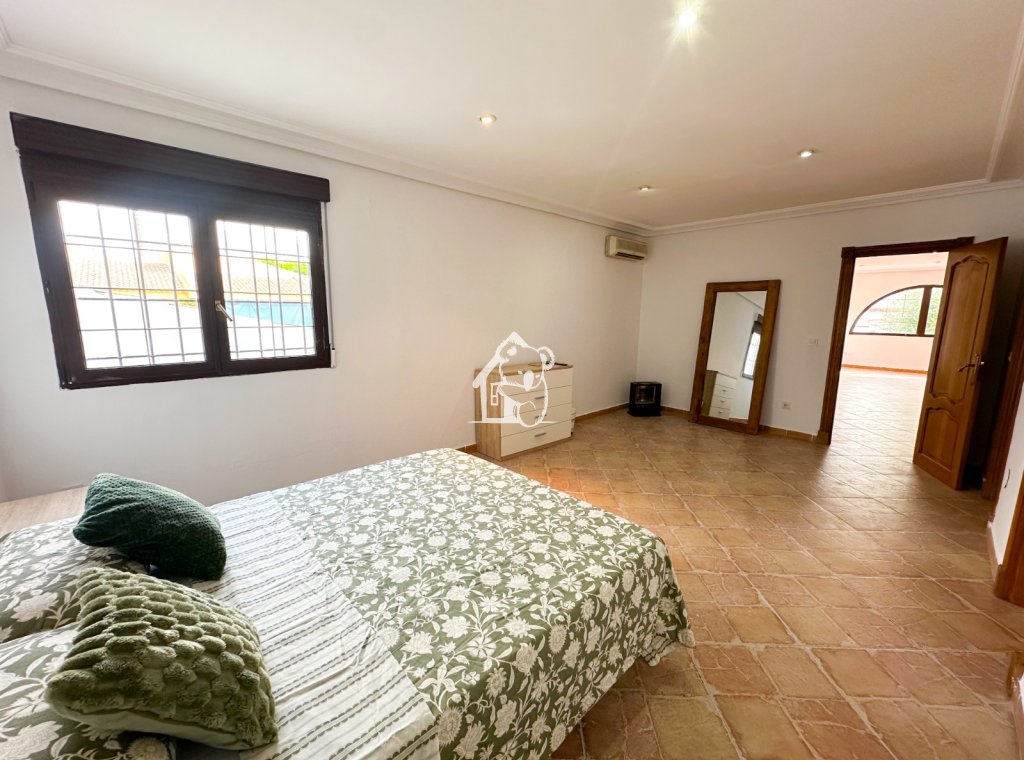 Арендовать - Villa - Torrevieja - La Siesta - El Salado -  Torreta