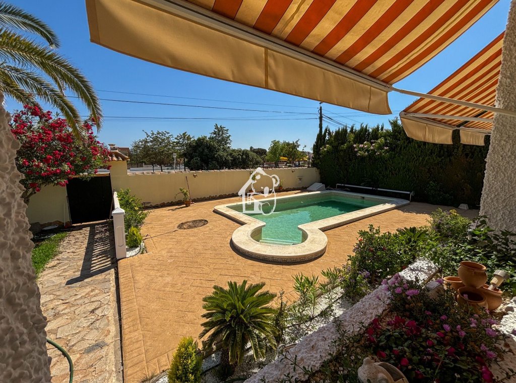 Арендовать - Villa - Torrevieja - Torrevieja Centro