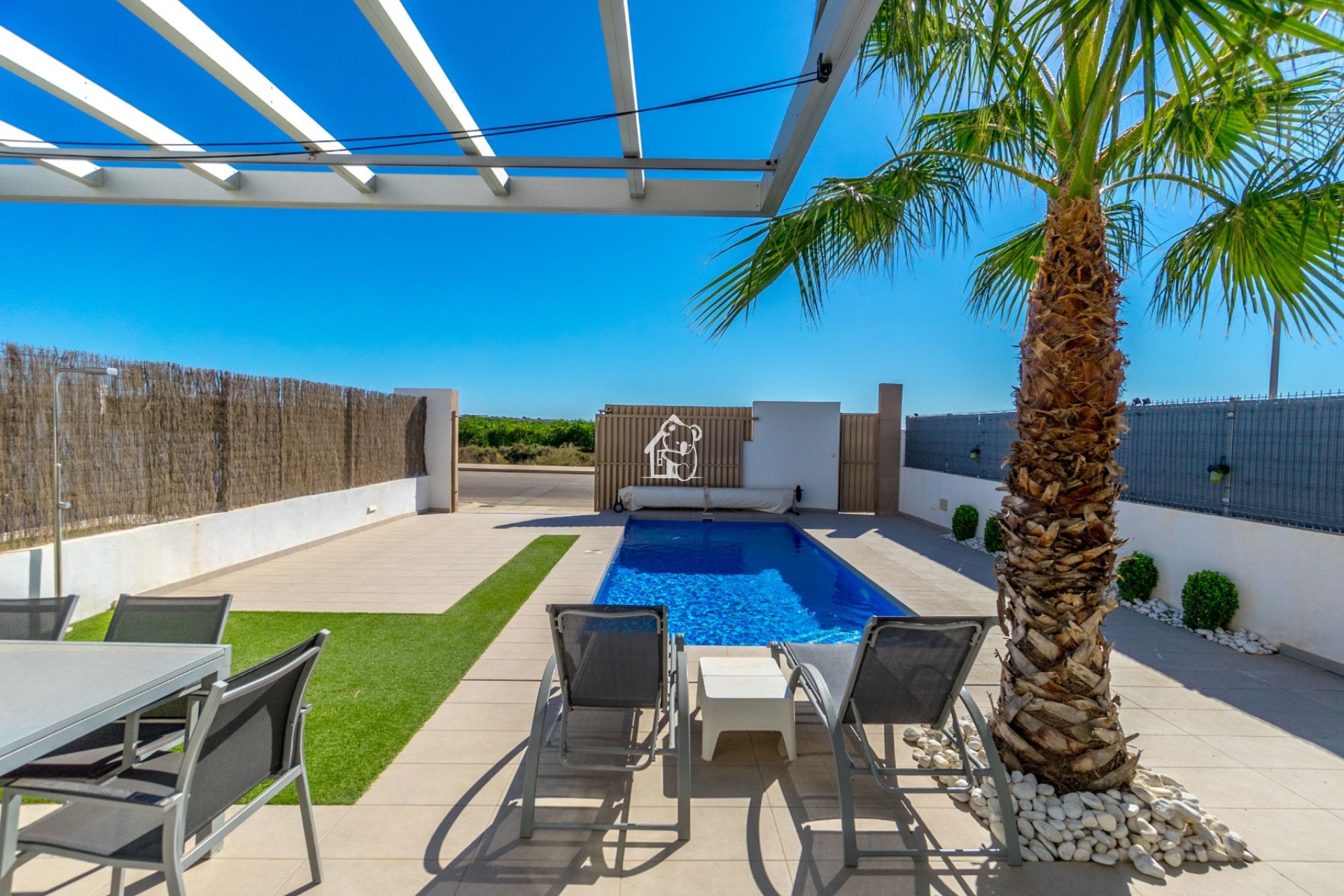 Арендовать - Villa - Urbanización El Raso