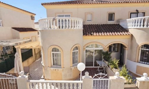 Bungalow - Alquiler - Torrevieja - Centro