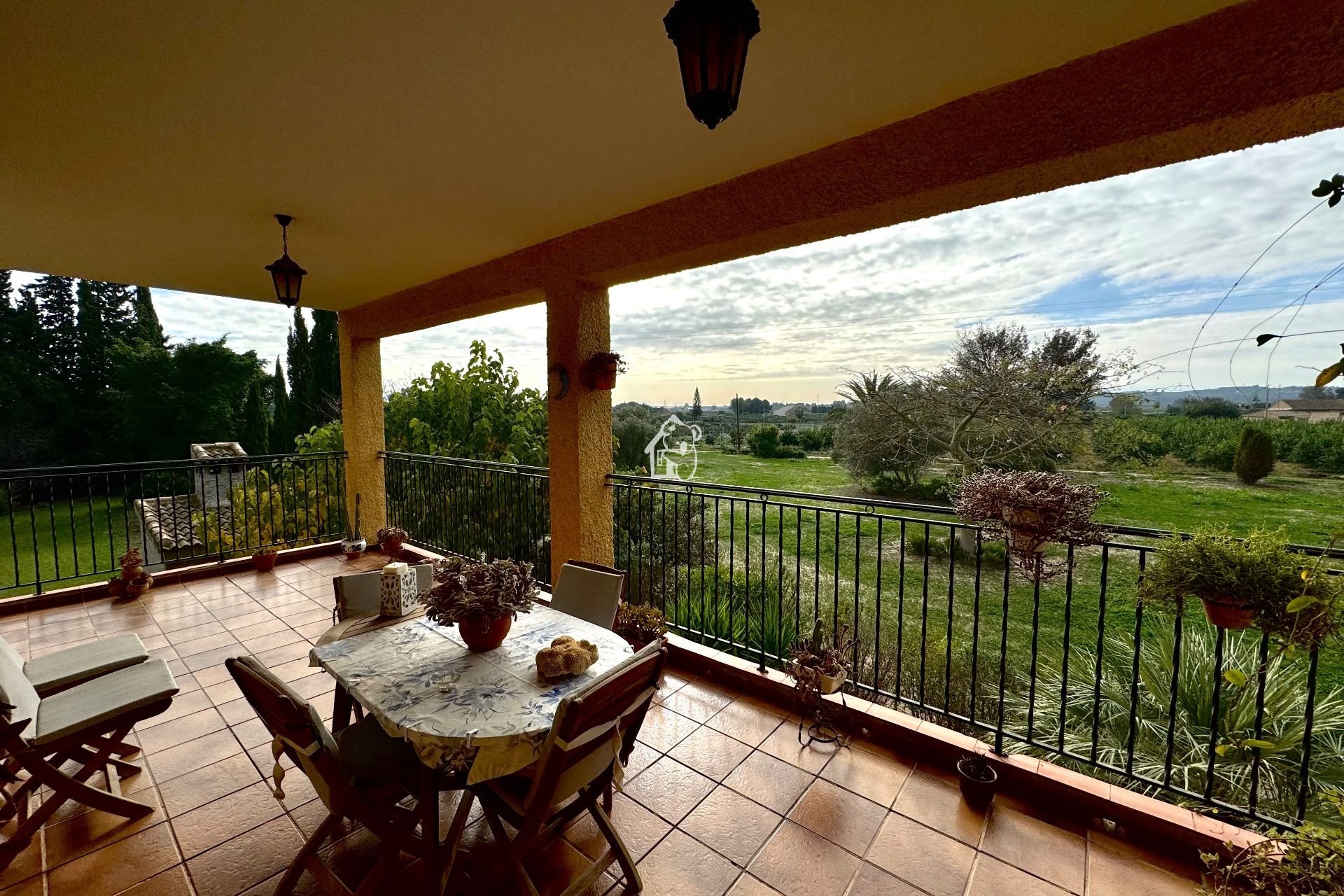 Herverkoop - Villa - Daya Nueva