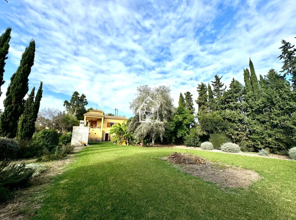 Herverkoop - Villa - Daya Nueva