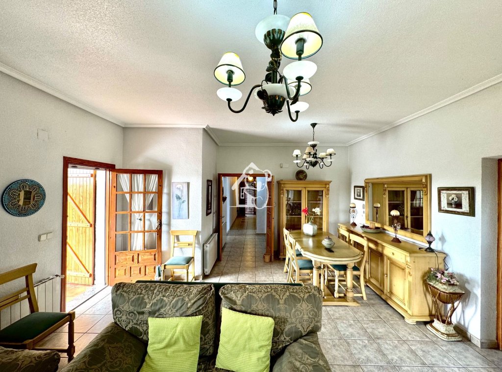 Herverkoop - Villa - Daya Nueva