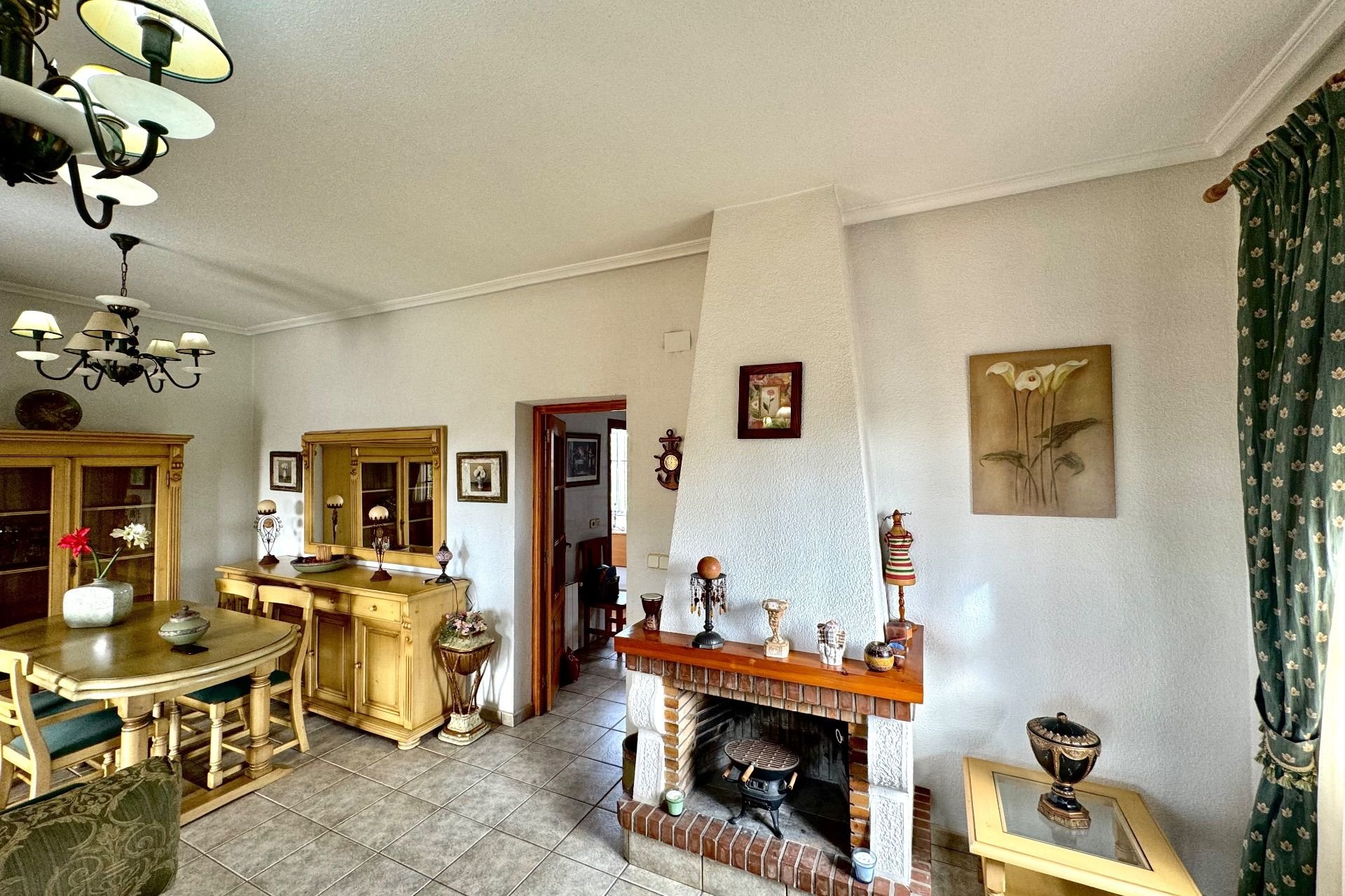 Herverkoop - Villa - Daya Nueva