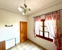 Herverkoop - Villa - Daya Nueva