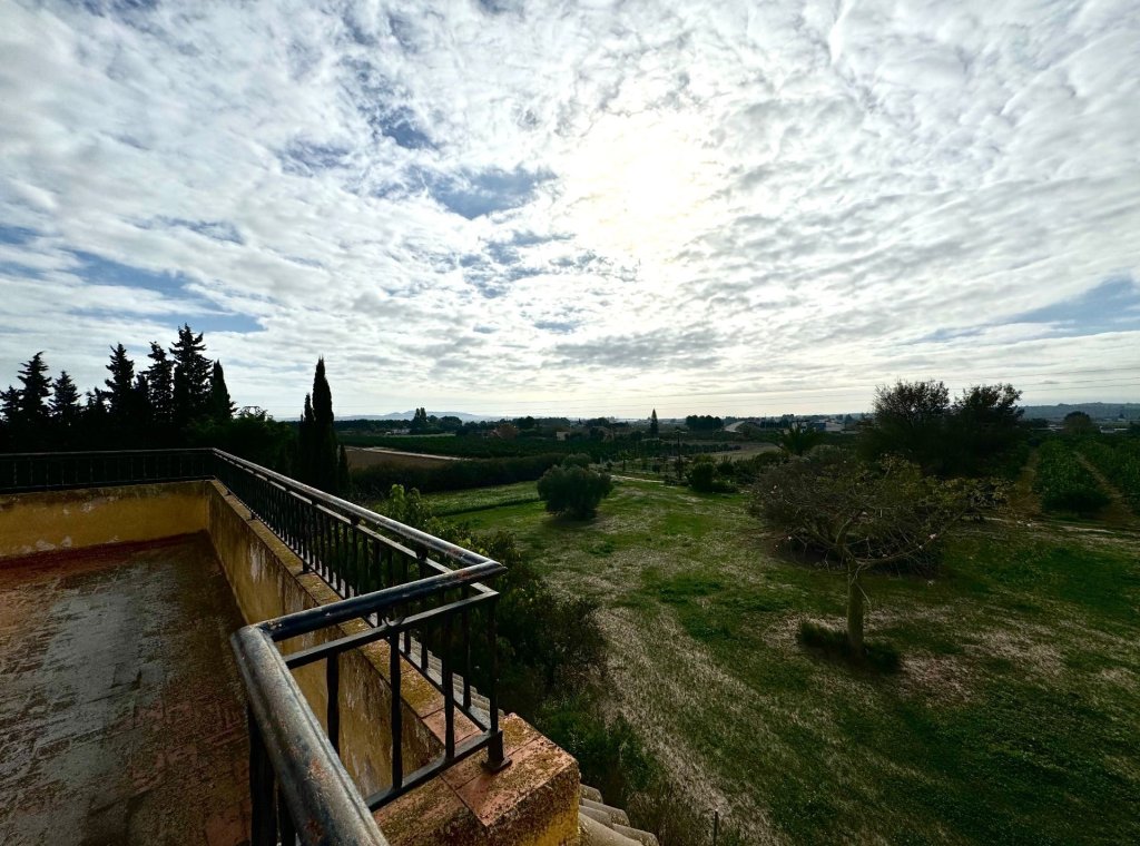 Herverkoop - Villa - Daya Nueva
