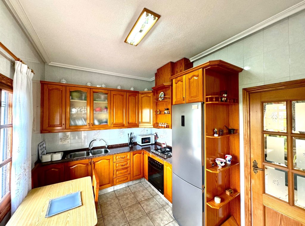 Herverkoop - Villa - Daya Nueva