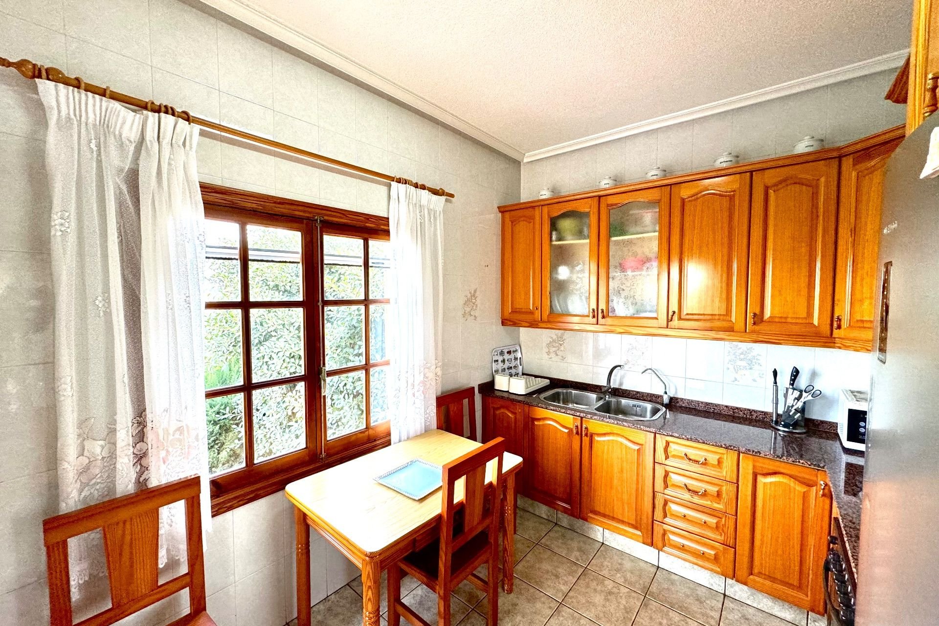 Herverkoop - Villa - Daya Nueva