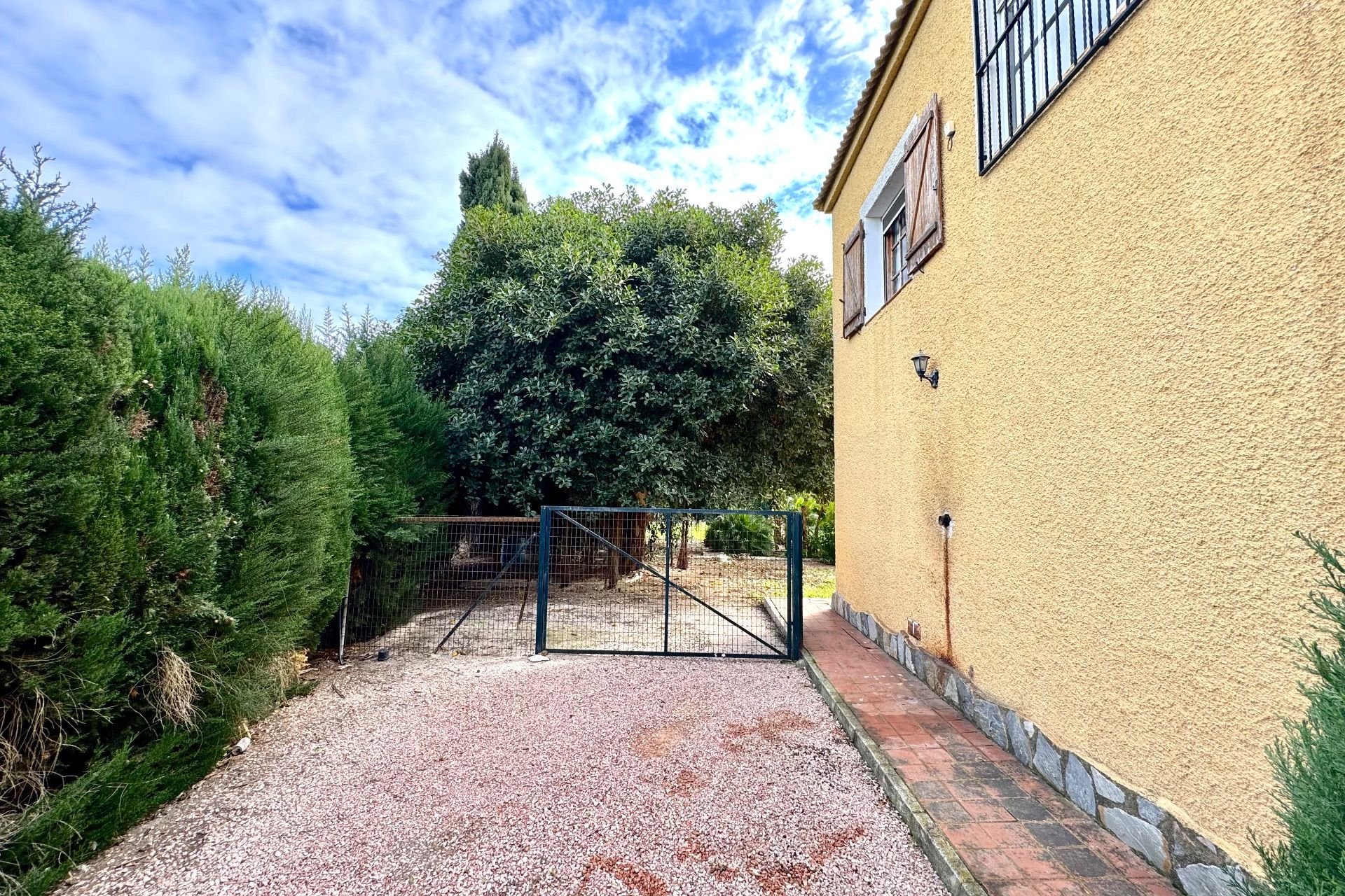 Herverkoop - Villa - Daya Nueva