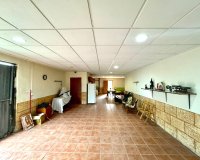Herverkoop - Villa - Daya Nueva