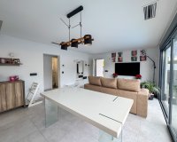 Herverkoop - Villa - Torrevieja - La Siesta - El Salado -  Torreta