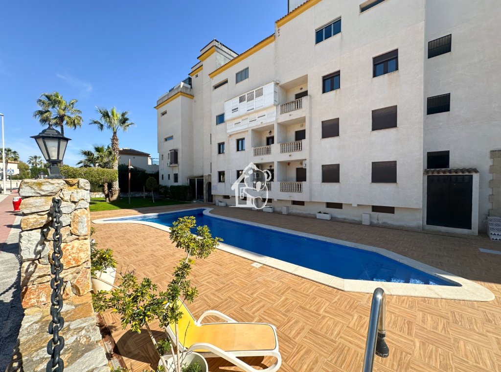 Lange Termijn Verhuur - Appartement / flat - Alicante - Campoamor