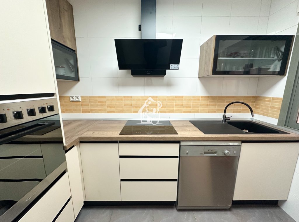 Lange Termijn Verhuur - Appartement / flat - Guardamar del Segura - Guardamar pueblo