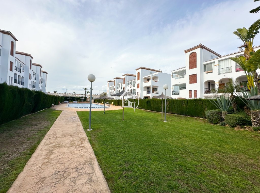 Lange Termijn Verhuur - Appartement / flat - Orihuela Costa - Punta Prima