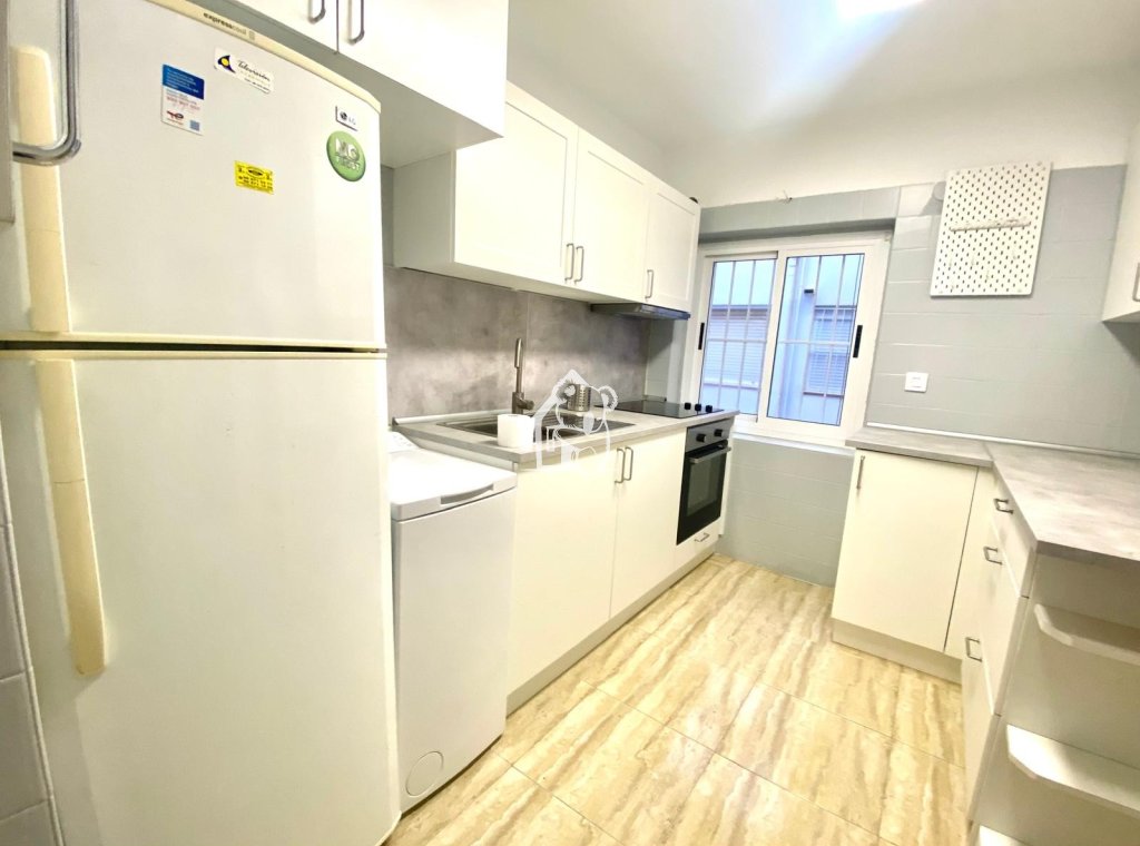 Lange Termijn Verhuur - Appartement / flat - Torrevieja - Centro