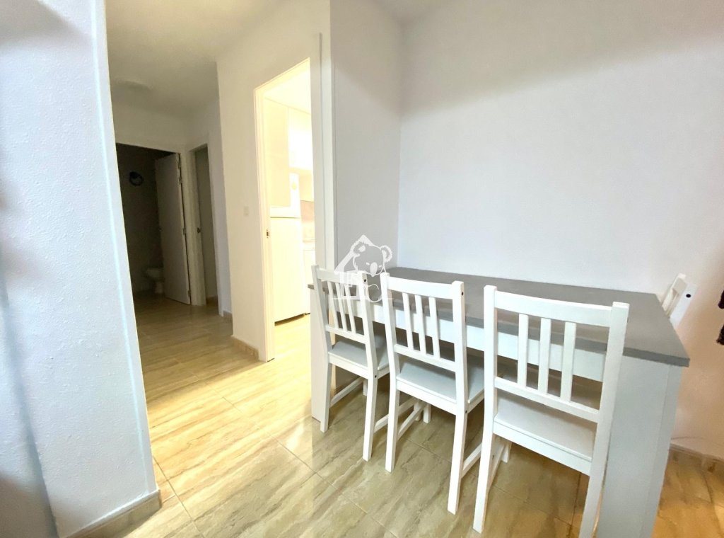 Lange Termijn Verhuur - Appartement / flat - Torrevieja - Centro