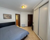 Lange Termijn Verhuur - Appartement / flat - Torrevieja - Centro