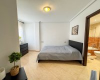 Lange Termijn Verhuur - Appartement / flat - Torrevieja - Centro