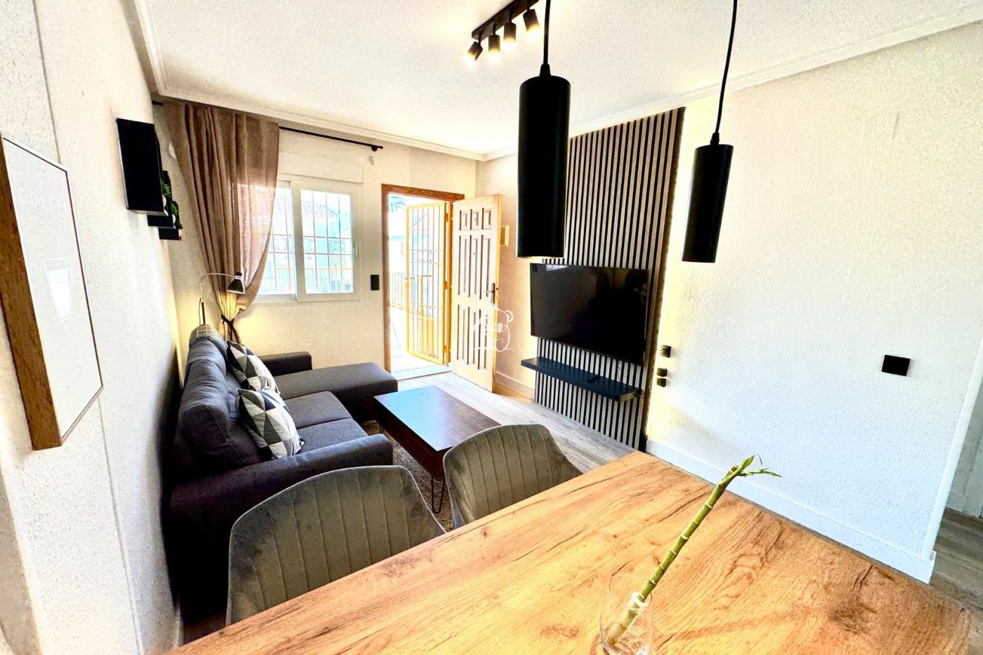 Lange Termijn Verhuur - Appartement / flat - Torrevieja - Centro