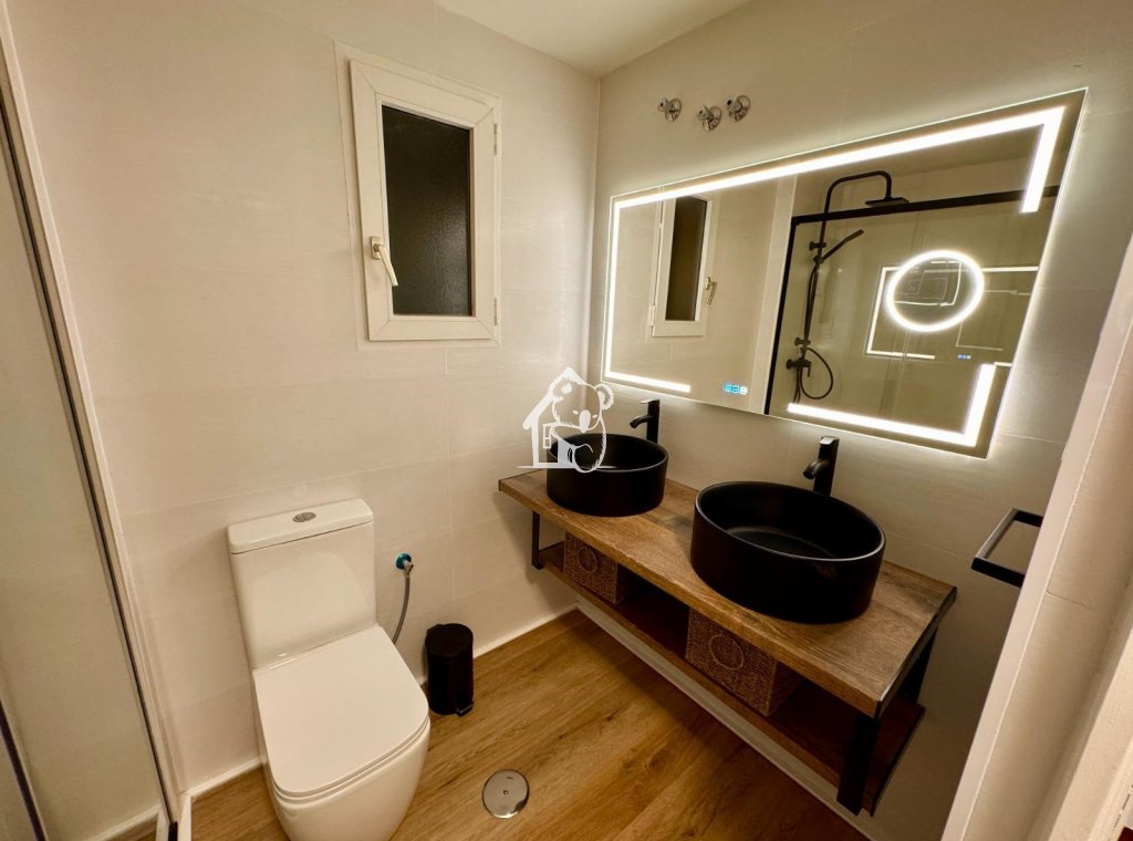 Lange Termijn Verhuur - Appartement / flat - Torrevieja - Centro