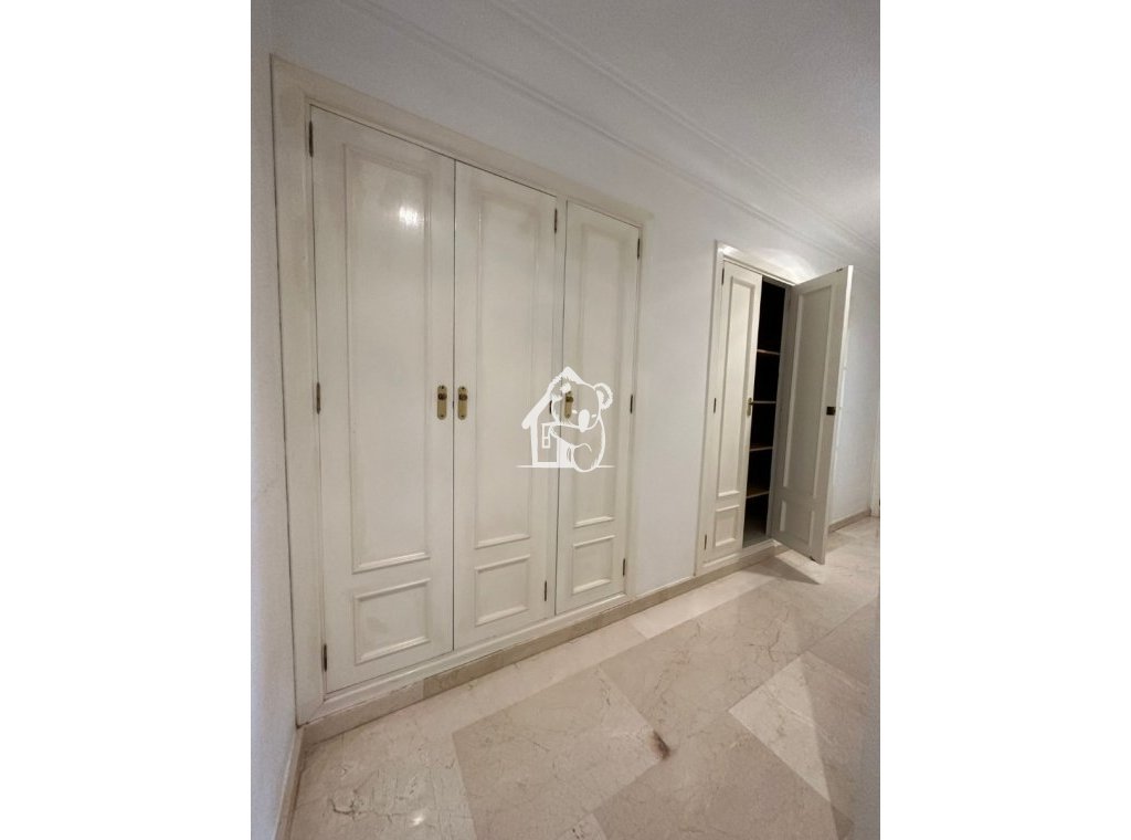 Lange Termijn Verhuur - Appartement / flat - Torrevieja - Centro