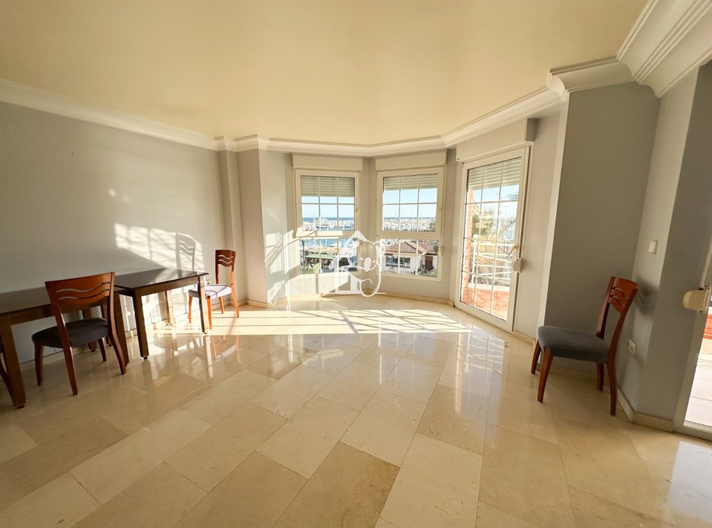 Lange Termijn Verhuur - Appartement / flat - Torrevieja - Centro