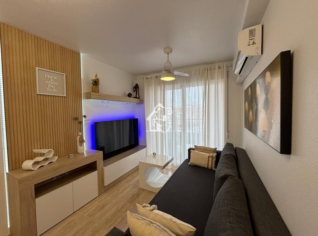 Lange Termijn Verhuur - Appartement / flat - Torrevieja - Centro