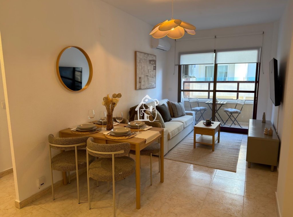 Lange Termijn Verhuur - Appartement / flat - Torrevieja - Centro