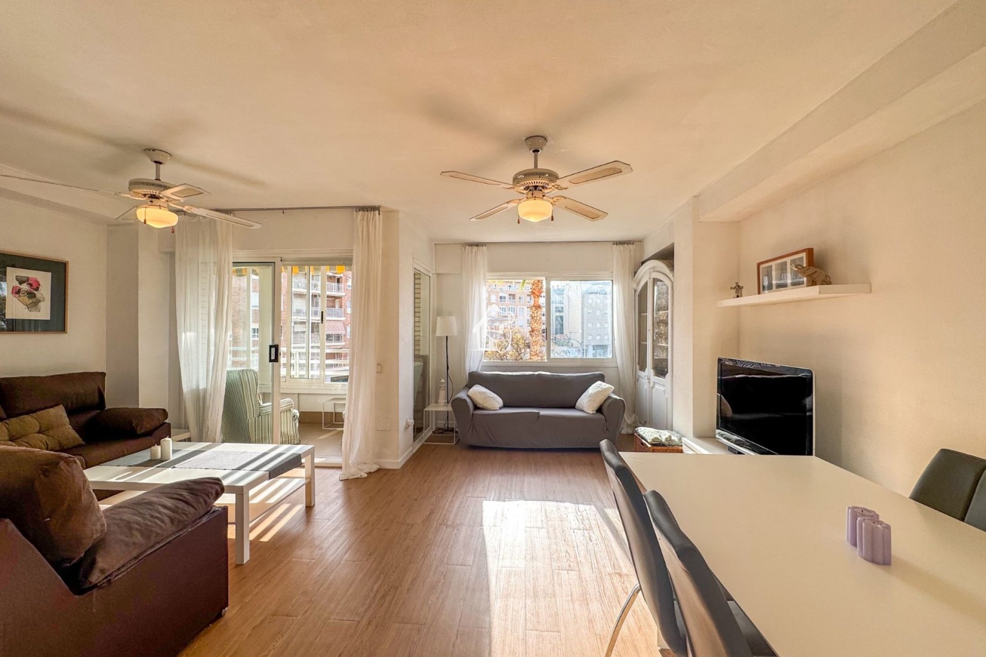 Lange Termijn Verhuur - Appartement / flat - Torrevieja - Centro