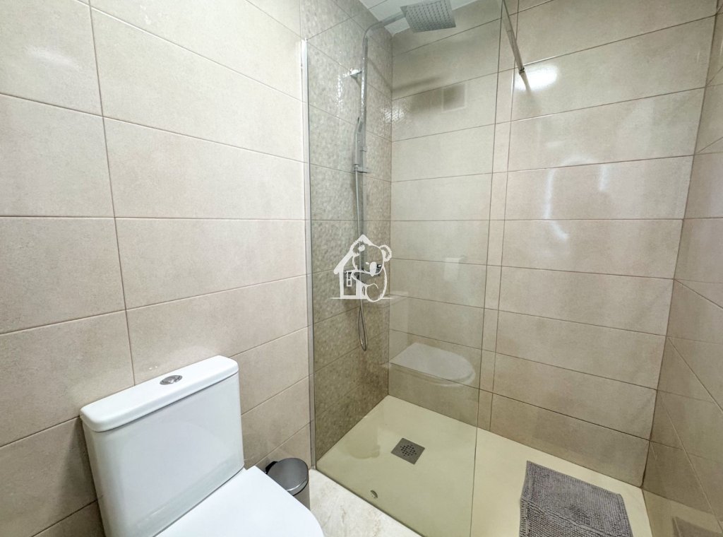 Lange Termijn Verhuur - Appartement / flat - Torrevieja - Centro