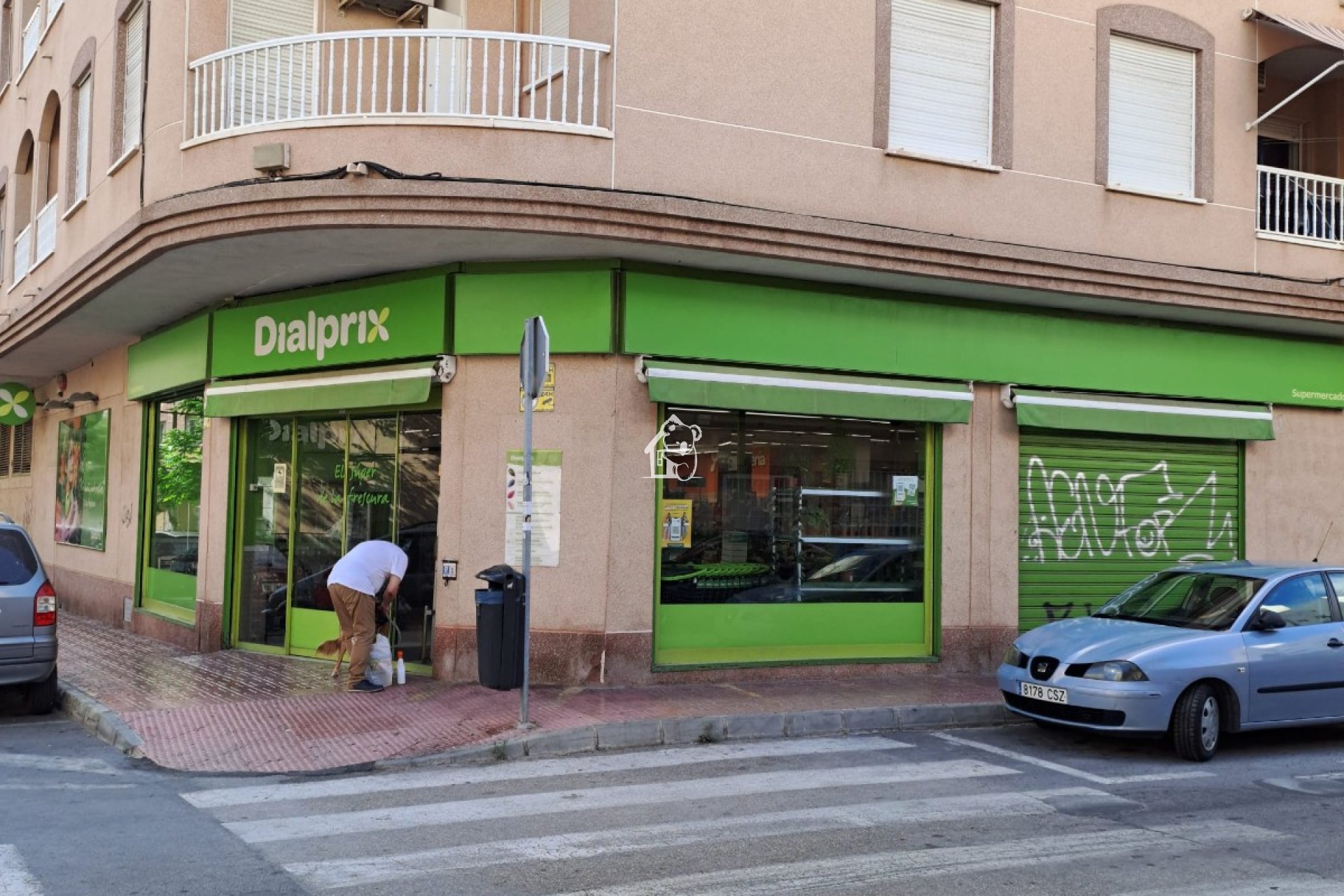 Lange Termijn Verhuur - Appartement / flat - Torrevieja - Centro