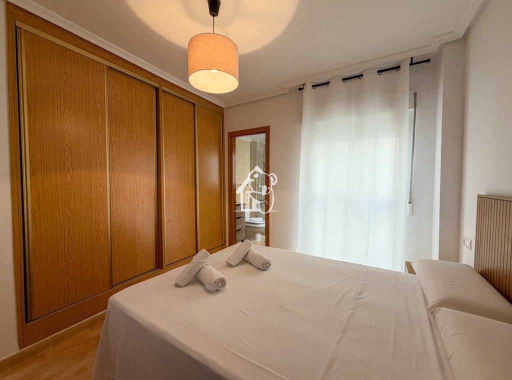 Lange Termijn Verhuur - Appartement / flat - Torrevieja - Centro