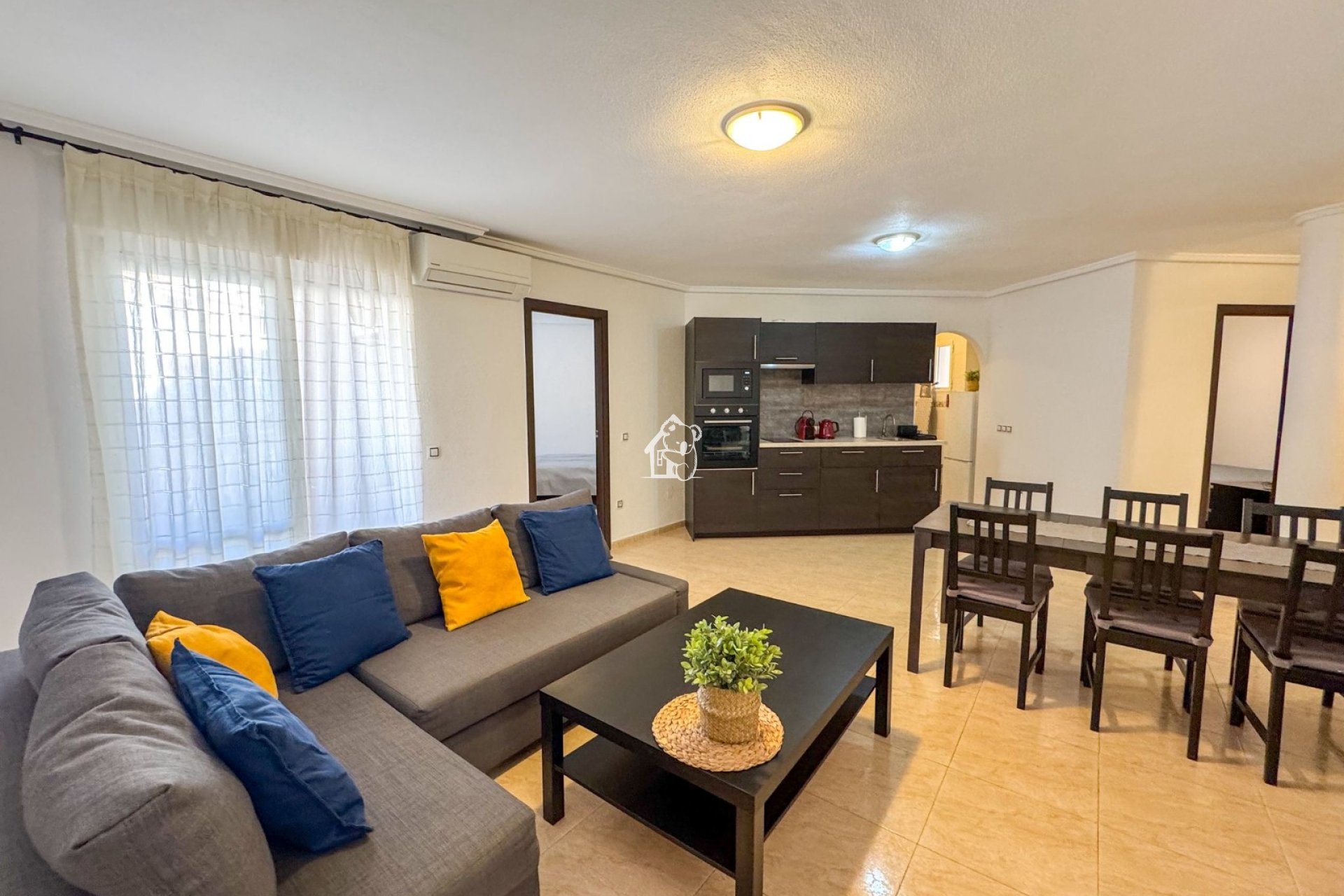 Lange Termijn Verhuur - Appartement / flat - Torrevieja - Centro