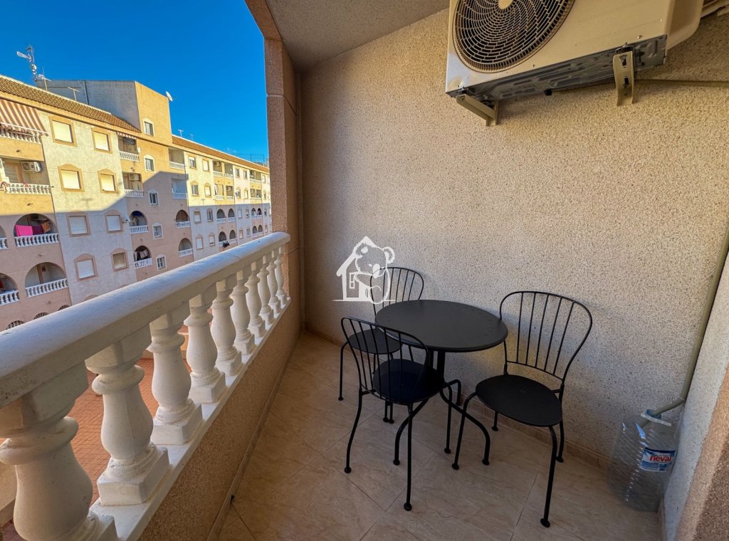 Lange Termijn Verhuur - Appartement / flat - Torrevieja - Centro