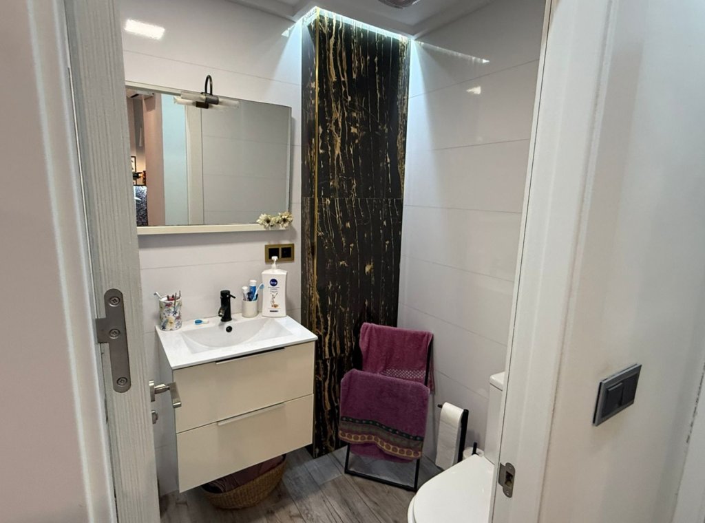 Lange Termijn Verhuur - Appartement / flat - Torrevieja - Centro