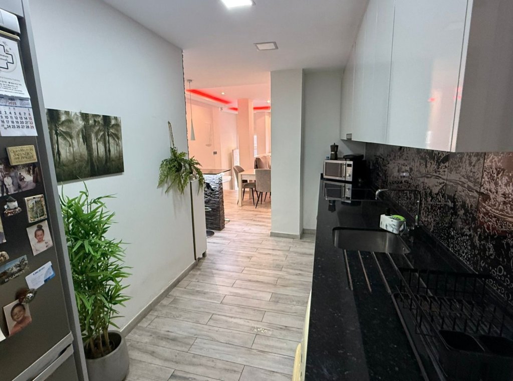 Lange Termijn Verhuur - Appartement / flat - Torrevieja - Centro