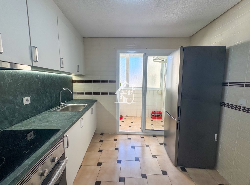 Lange Termijn Verhuur - Appartement / flat - Torrevieja - Centro
