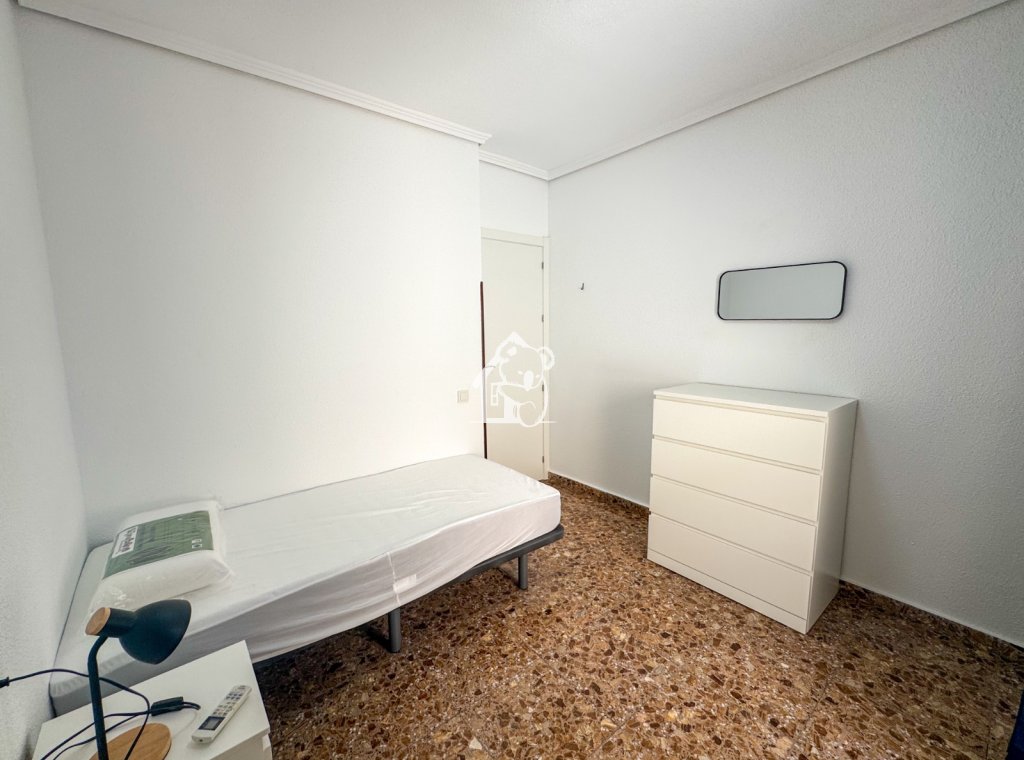 Lange Termijn Verhuur - Appartement / flat - Torrevieja - Centro