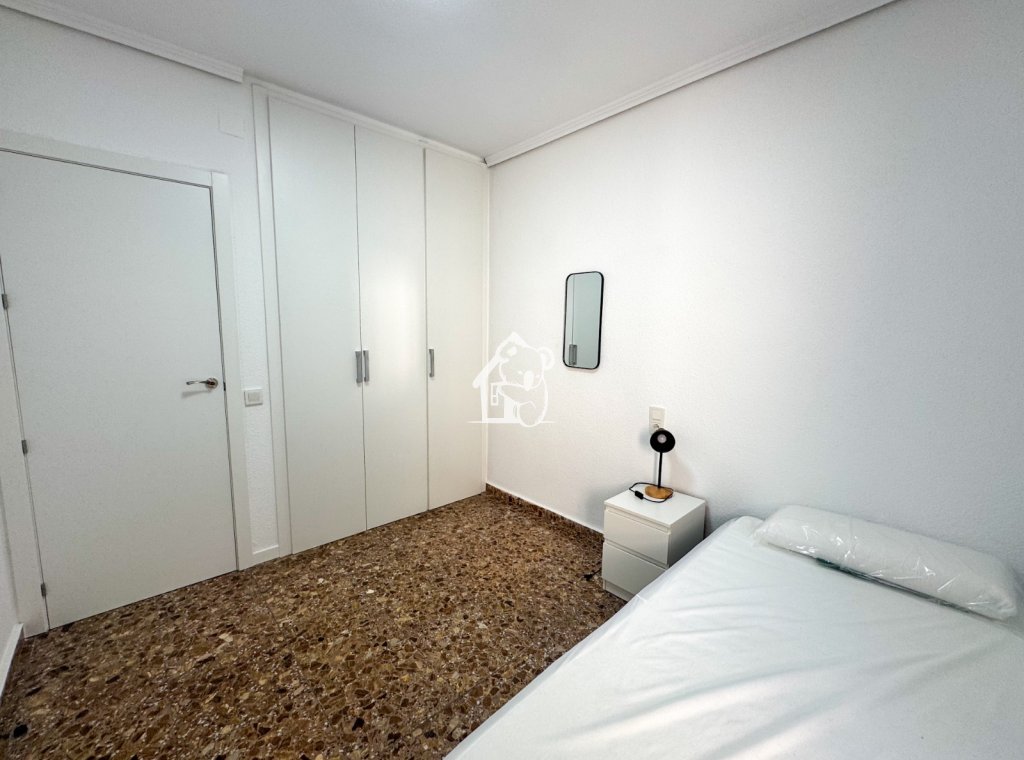 Lange Termijn Verhuur - Appartement / flat - Torrevieja - Centro