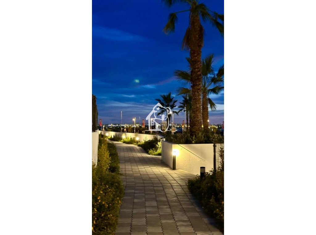 Lange Termijn Verhuur - Appartement / flat - Torrevieja - La Siesta - El Salado -  Torreta