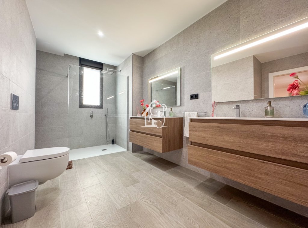 Lange Termijn Verhuur - Appartement / flat - Torrevieja - Torrevieja Centro