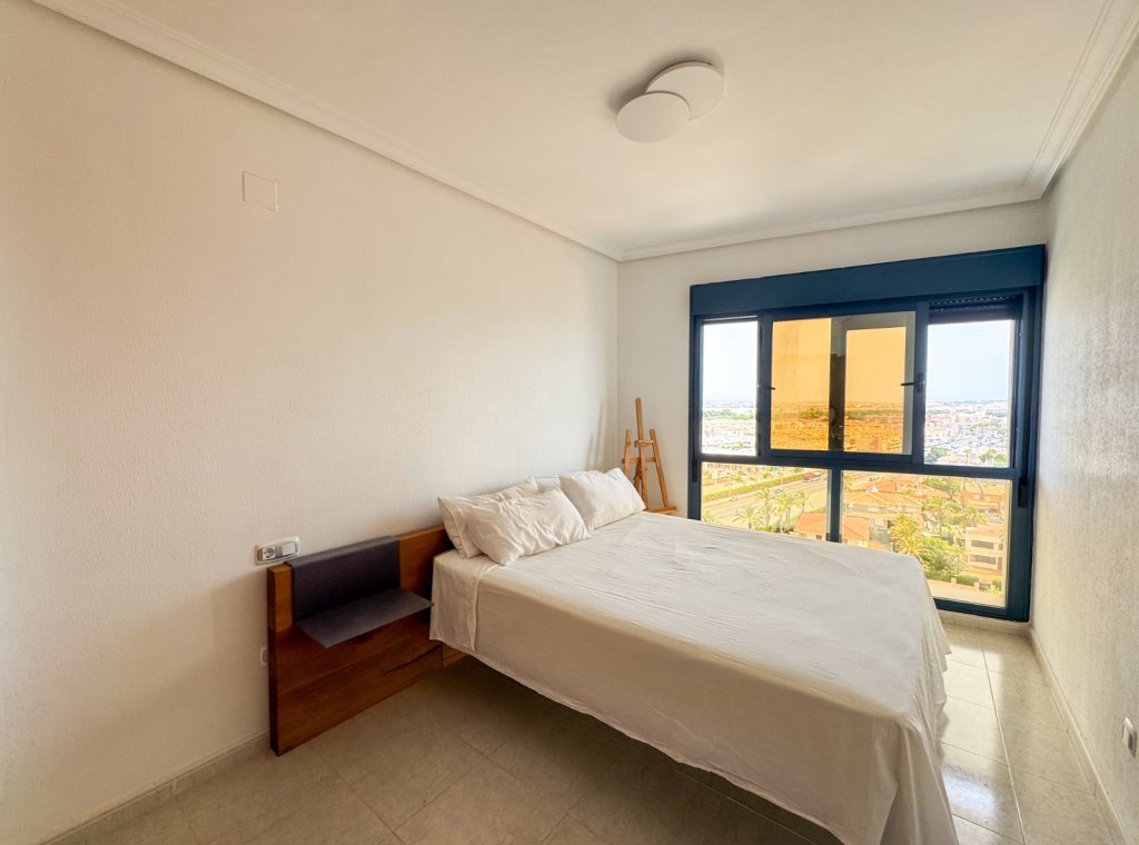 Lange Termijn Verhuur - Appartement / flat - Torrevieja
